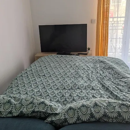 Apartment - Hotel, Proche Et Paris, Parking, Wifi