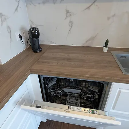 - Hotel, Proche Et Paris, Parking, Wifi Apartment